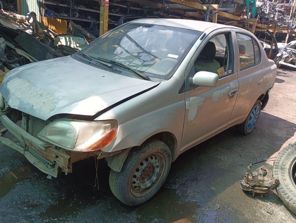  Toyota YARIS 2000    EN DESARME